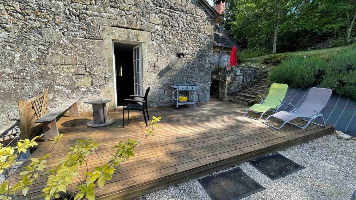 Maison De Vacances A Lissac-Sur-Couze Exterior foto